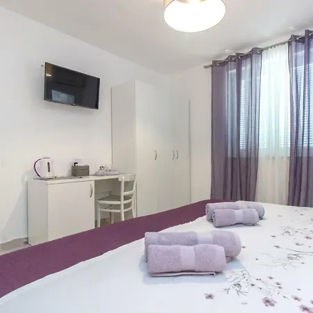 Jozica بيت ضيافة مورتير