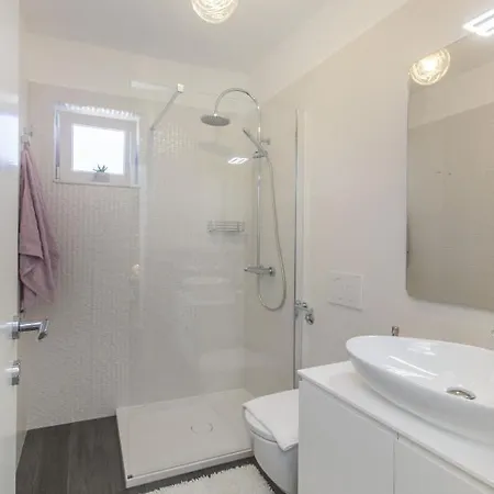 بيت ضيافة Jozica 3*